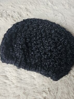 Bonnet en crochet noir H&M – Style Bohème / Texturé (Excellent état)